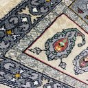 Ver imagem 6 de Tapete Persa Iraniano Bege com Azul Ideal para Quarto e Hall de Entrada 0,50x1,00cm
