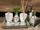 Ver imagem 1 de Kit Lavabo Luxo Prata Potes Aroma Sabonete Porta Escovas