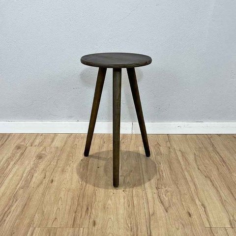Mesa Lateral Redonda com Pé Palito de Madeira Tabaco