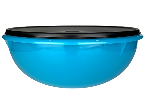 Tupperware Saladeira 6,5 Litros Azul e Tampa Preta Tupperware Saladeira 6,5 Litros Azul e Tampa Pret