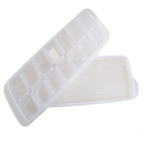 Forma de Gelo 14 Cavidades com Tampa