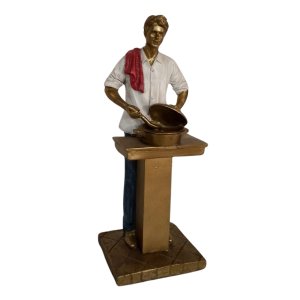 Escultura Estatueta Homem Gourmet Cozinhando Decorativo