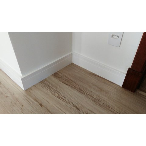 RODAPÉ POLIESTIRENO FRISADO 10CM ALTURA COM 1 CM ESPESSURA