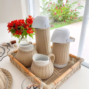 Leiteira de Porcelana C/ Vime Fendi - 1l