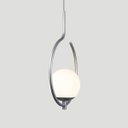 Ver imagem 4 de Pendente Lustre On Loop Prata com Globo de Vidro Branco