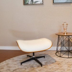 Puff 65cm x 49cm x 43cm Charles Eames