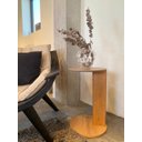 Ver imagem 7 de Mesa Lateral Apoio Sofá Orgânica Chanfrado Pé Madeira Complementos Marrom Hanover
