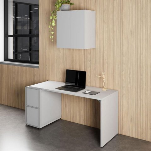 Mesa Escrivaninha F5 Office sem Gavetas MDP 150cm Cinza com Balcão e Armário Aéreo F5 Office