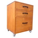 Ver imagem 4 de Gaveteiro de Madeira Pinus com 3 Gavetas e 4 Rodízios Tonalidade Castanheira