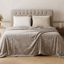 Ver imagem 2 de Manta Queen Flan Soft Texturizada Bege 260g/m² - 1 Peça - 100% Poliéster