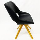 Ver imagem 3 de Poltrona Decorativa ARGENTA VAZADA nobuk preto base madeira - Poltronas do Sul