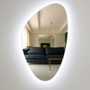 Ver imagem 1 de Espelho Orgânico Led Frio 95x67cm Decorativo Sala Banheiro