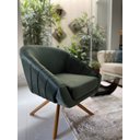 Ver mais imagens de Kit Duas Poltrona Giovana Base Giratória Ferro e Madeira em Sued Premium:verde Musgo