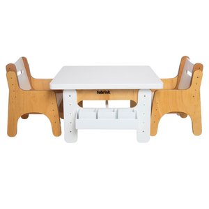 Jogo de Mesa Infantil com Duas Cadeiras Brancas de Madeira Fabrink