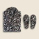 Ver imagem 2 de Pantufa Zebra Microfibra Preto e Branco 39x40 - A\casa
