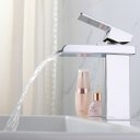 Ver imagem 4 de Torneira Monocomando para Lavatório de Banheiro Cascata Cromada Luxo Me13