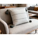 Ver imagem 1 de Capa de Almofada Rustica em Algodão 4 Listras com Pompom Verde/cru