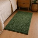 Ver imagem 1 de Tapete para Quarto Milano Soft 0.50x1.00 Antiderrapante:Verde Musgo