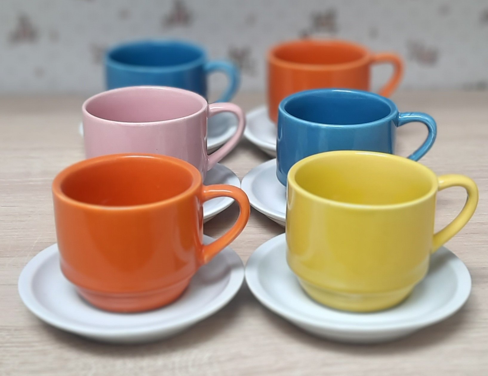 Jogo 6 xícaras de Café e Chá com pires - 200 ml Empilháveis - Porcelana Colorida - 5