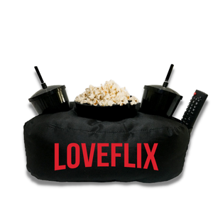 Almofada Porta Pipoca Casal Loveflix Namorados:Preto