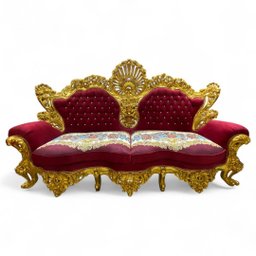 Jogo de Sofá Clássico Vermelho com Dourado + Par de Poltronas 265x162x100cm - 3