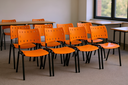 Ver imagem 4 de Kit 3 Cadeiras Iso Fixa Empilhável Escola Igreja Salão:laranja