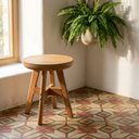 Ver imagem 6 de 2 Banquinhos em Madeira Maciça para Apoio e Decoração – Banco Compacto Resistente – Arveni