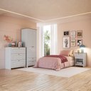 Ver imagem 1 de Quarto Americano Completo Infantil com Guarda-Roupa 2 Portas, Cômoda 3 Gavetas e Mesa de Cabeceira Branco/Gelo