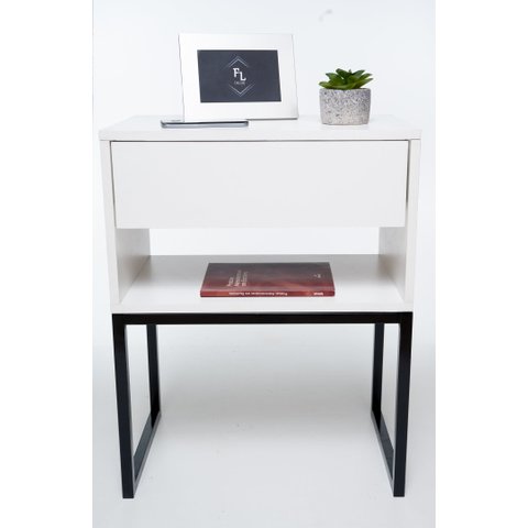 Kit 2 Mesas de Cabeceira Industrial Off White Eco 50cm Base Preta - Enviamos Montado