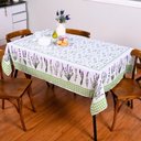 Ver imagem 1 de Toalha de Mesa Tropical Microfibra Estampada 1,50m X 1,50m para 4 Lugares Lavanda