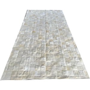 Tapete de couro bege claro1,50x3,00 com borda pç 10x10cm
