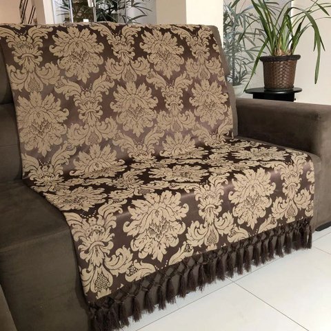 Manta para Sofá em Tecido Jacquard Medalhão 190x140cm
