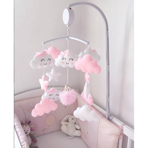 Móbile Musical Bebe Nuvem Chuva Amor Berço Benção Rosa Bebê
