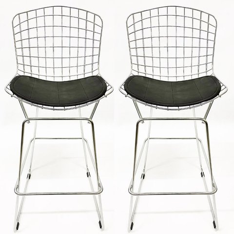 Kit 2 Banquetas BERTÓIA cromada assento preto altura 60cm - Poltronas do Sul