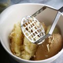 Ver imagem 2 de Amassador Espremedor de Batatas Manual Profissional Aço Inox