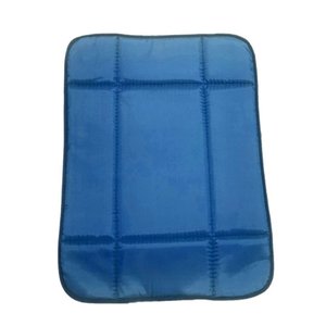 Tapete Azul Escuro Respirável