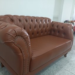 Namoradeira Chesterfield 2 Lugares 1,42cm Corino Caramelo - 1