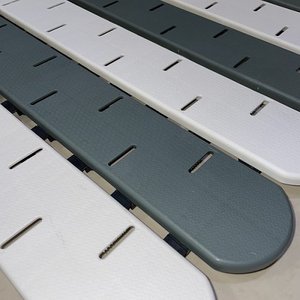 Tapete Banheiro Estrado Antiderrapante Com 108 Ventosas:Branco c/ Cinza