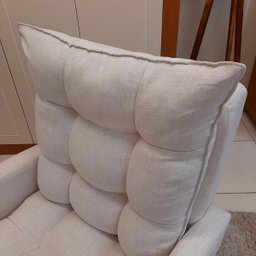 Poltrona Clarice Pé Aranha Balanço com Puff Linho Premium Off White - 7