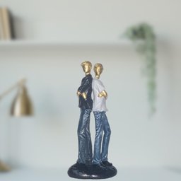 Estatueta Decorativa Dupla de Irmãos em Gesso Colorida - 3