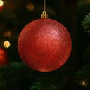 Ver imagem 2 de Conjunto 2 Bolas de Natal Vermelhas Glitter Luxo 12cm com Cordão para Pendurar