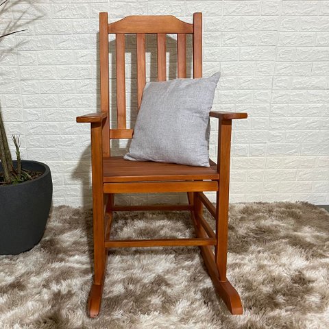 Cadeira de Balanço de Madeira - Verniz