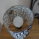 Ver imagem 6 de Abajur Mesa Base Cerâmica Rústica e Cúpula Arabescos Azul Escuro Bivolt