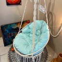 Ver imagem 3 de Cadeira Suspensa de Macrame Corda Algodão Cru com Almofada Verde Água Rede para Dormir