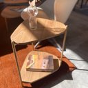 Ver imagem 6 de Mesa Lateral com Prateleira Orgânica 44,2cm Pé de Metal 28016 Artesano