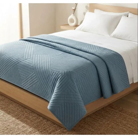 Colcha de Casal Twister Camesa Azul de 2,20m x 2,40m.