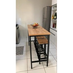 Mesa Bistrô Estilo/Modelo Industrial com 4 banquetas (1,40 x 0,60)