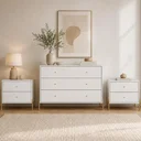 Ver imagem 4 de Conjunto 2 Mesas de Cabeceira e Cômoda 3 Gavetas Jasper - Branco c/ Dourado