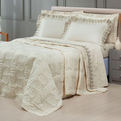 Cobre Leito + Jogo de Cama 7 Peças Queen Percal 200 Fios Mistral 100% Algodão - Palha