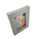 Ver imagem 3 de Porta Retrato Plástico Prata 21cm x 16cm